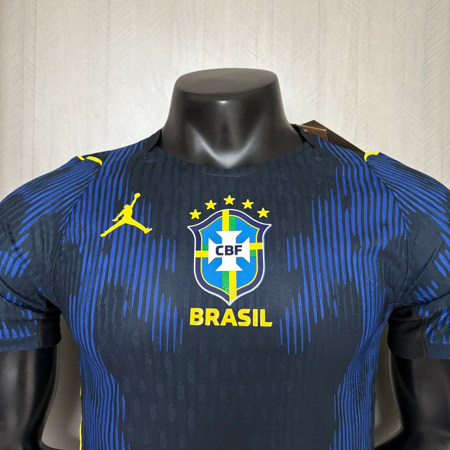 Compre 1 Leve 2 | 2 Camisas Brasil Amarelas 2026 | Premium